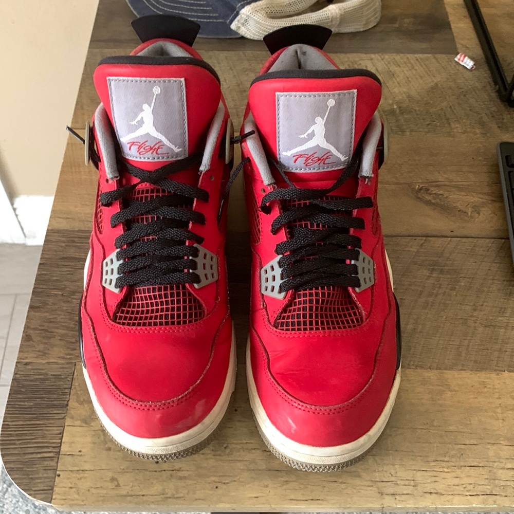 Jordan 4 “toro bravo”